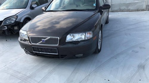 Dezmembrez Volvo S80 2001