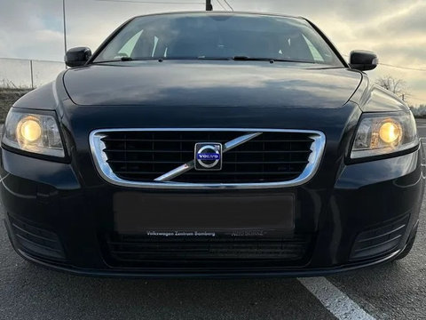 Dezmembrez Volvo V50 1.6 HDI 109 CP 2010