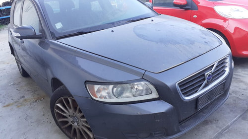 Dezmembrez Volvo V50 din 2007, motor 2.0