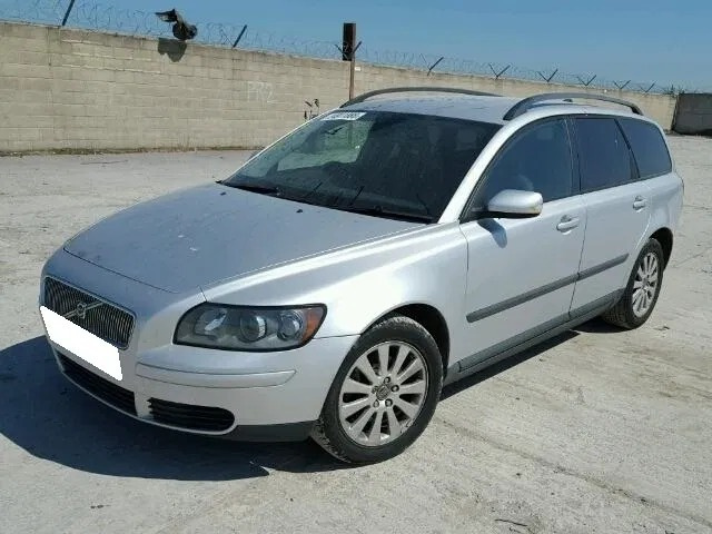 Dezmembrez Volvo V50 (MW) 2004 - 2012 2.