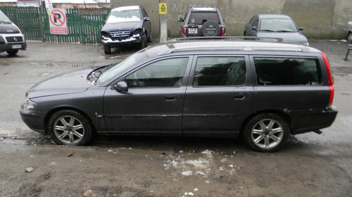 Dezmembrez Volvo V70 Mk 2 (SW) 2000 - 20