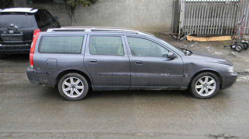 Dezmembrez Volvo V70 Mk 2 (SW) 2000 - 20