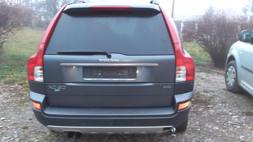 Dezmembrez Volvo XC90 din 2006