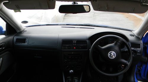 Dezmembrez VW Bora 1.9 TDI, ,an fabr 200