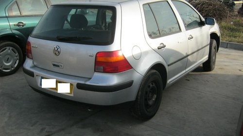 Dezmembrez VW Golf 4 din 2001, 1.6b