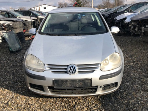 Dezmembrez Vw Golf 5 2006. 2,0tdi tip BKD 4x4, manual 6 t