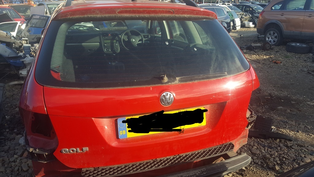 Dezmembrez VW Golf 5 Variant