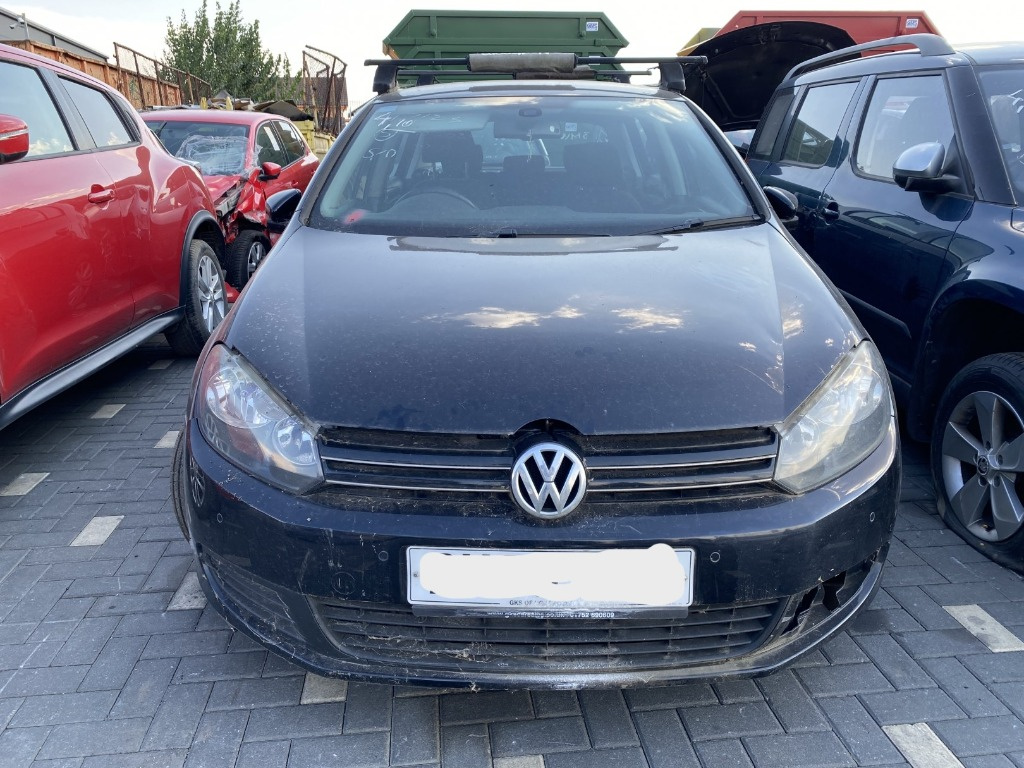 Dezmembrez VW Golf 6 (5K1) 1.6 TDI 2010, CAYC