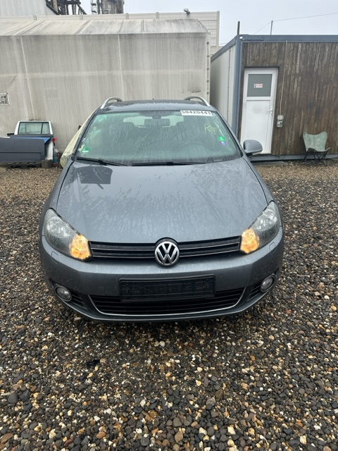 Dezmembrez Vw Golf 6 combi 2012, 2.0tdi tip CFH