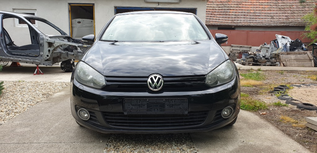 Dezmembrez VW Golf 6 Hatchback 1.4 TSI 90KW CAXA 2012