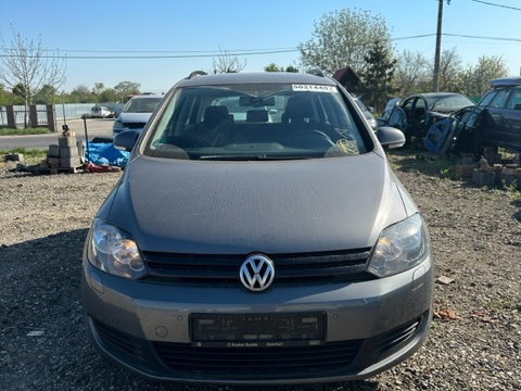 Dezmembrez Vw Golf 6 Plus an 2011 motor 1.6 tdi, cutie manuala 5 trepte