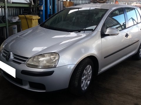 Dezmembrez VW GOLF V, an fabr. 2006, 1.9 TDI PD