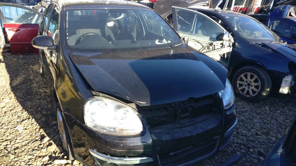 Dezmembrez VW JETTA 2007