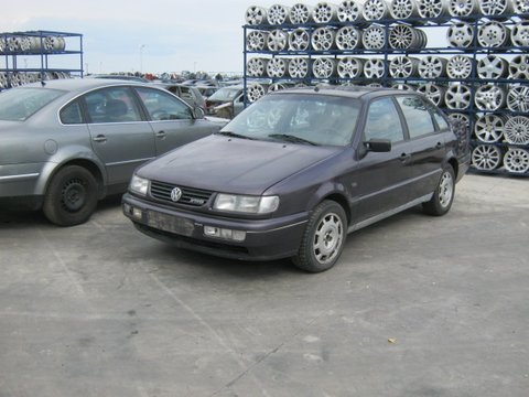 Dezmembrez Vw Passat B4 , B4 intermediar din 1994, 2.8b,