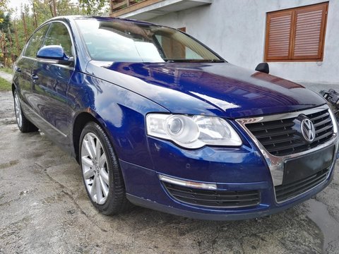 Dezmembrez VW Passat B6 2.0 tdi, 140 cp, motor BKP