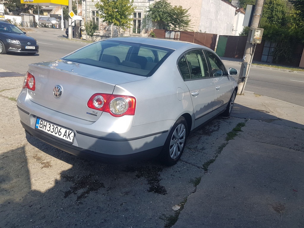 Dezmembrez VW Passat B6 2.0TDi 110cp CBD
