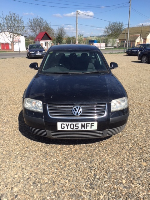 Dezmembrez Vw Passat negru 1.9,tdi 101cp, an 2004