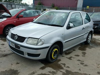 Dezmembrez Vw Polo 2001 1.0benz