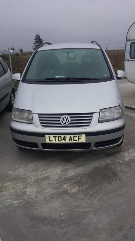 Dezmembrez VW Sharan an 2005 1.9 TDI