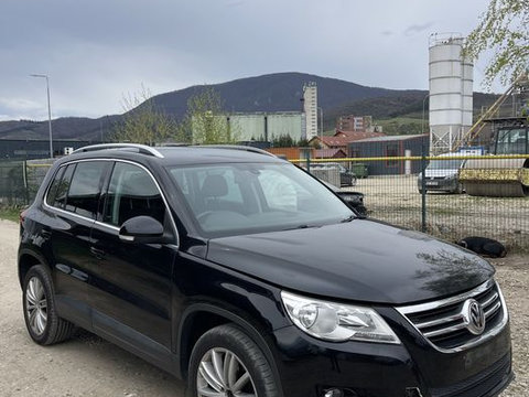 Dezmembrez vw tiguan 2.0 cbab