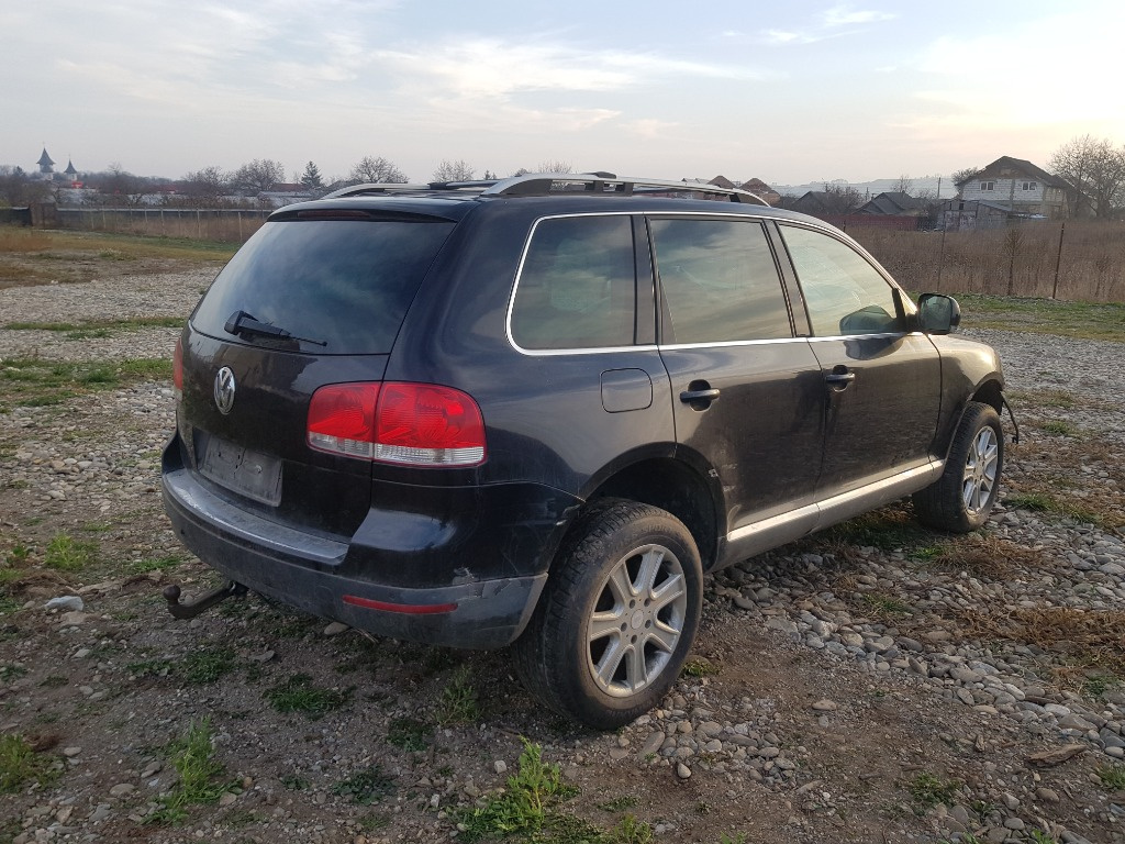 Dezmembrez VW Touareg 7L 3.0 TDI BKS