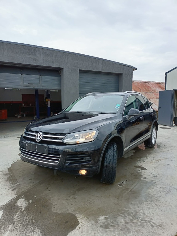 Dezmembrez VW Touareg 7P 3.0 TDI CASA 2011