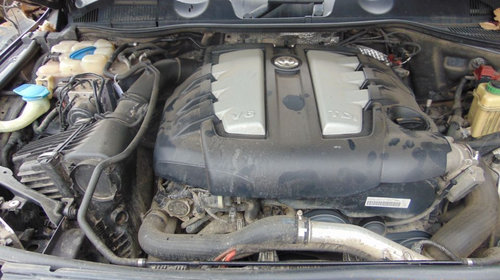 Dezmembrez VW Touareg 7P motor 3.0 casa 