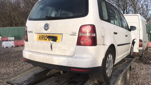 Dezmembrez Vw Touran 1.9 TDI Bls an 2010