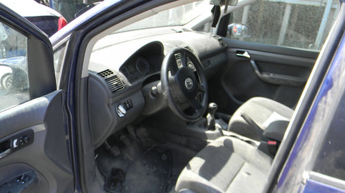 Dezmembrez VW TOURAN (1T) 2003 - 2010 1.