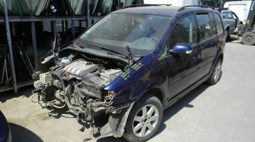 Dezmembrez VW TOURAN (1T) 2003 - 2010 1.