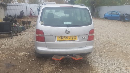 Dezmembrez Vw Touran 2.0 tdi , fab 2004