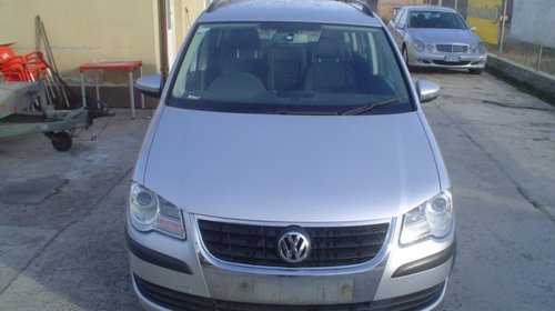 DEZMEMBREZ VW TOURAN ,2009, 1.9TDI