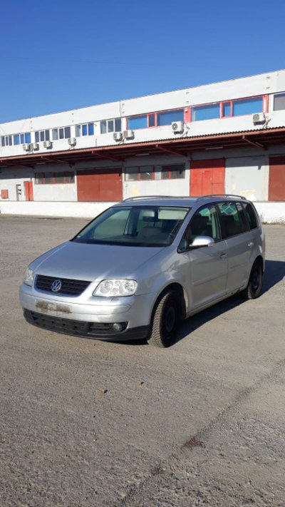 Dezmembrez Vw touran an 2005 2,0tdi tip AZv