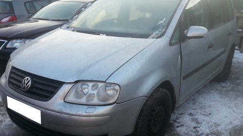 Dezmembrez VW Touran an fabr. 2003, 1.9T