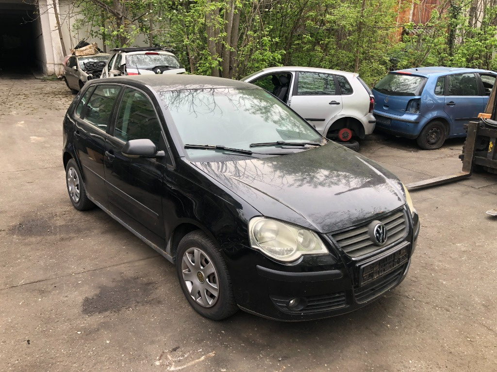 Dezmembrez VW Volkswagen Polo 9N facelift 2007 neg