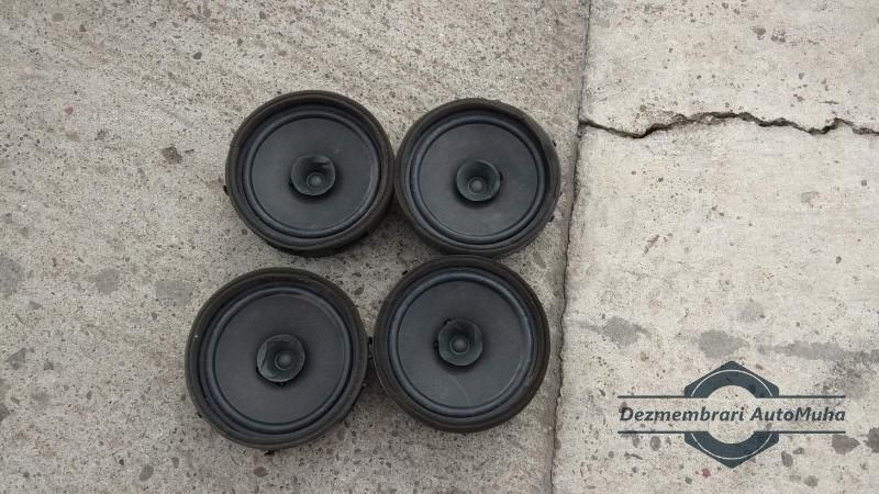 Difuzoare audio Mitsubishi Outlander 2 (2006->)