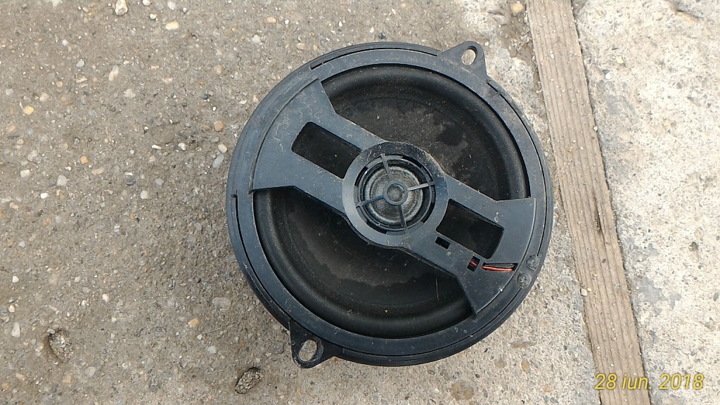 Difuzoare Renault Scenic cod : 8200110683