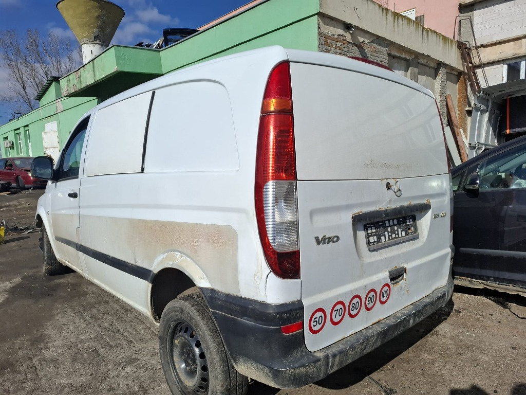 Difuzor bara spate Mercedes Vito W639 2008 autoutilitara 2.2 cdi om646.980 euro 4