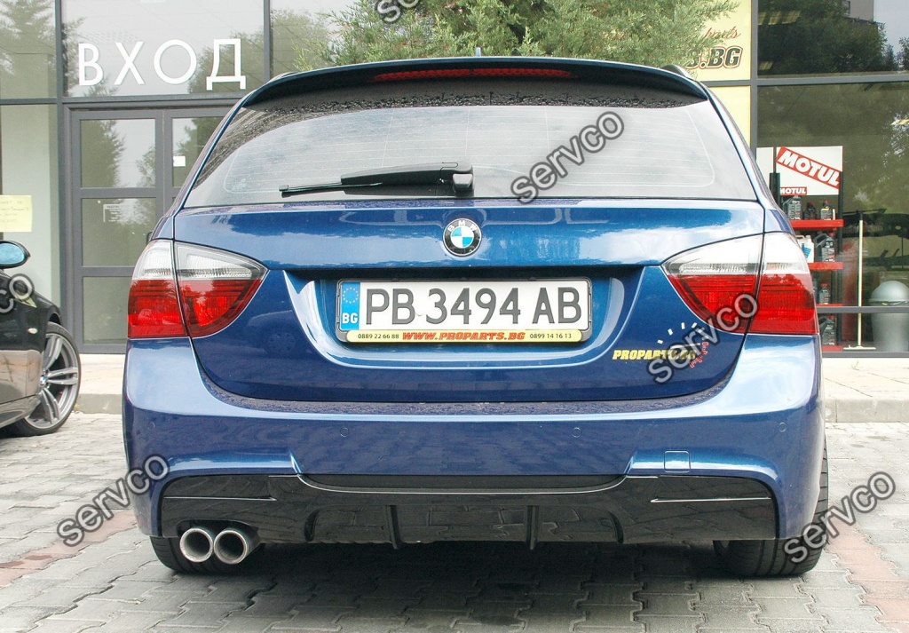 Difuzor evacuare prelungire spoiler bara spate BMW E90 E91 M3 320 pt bara pachet M ver1