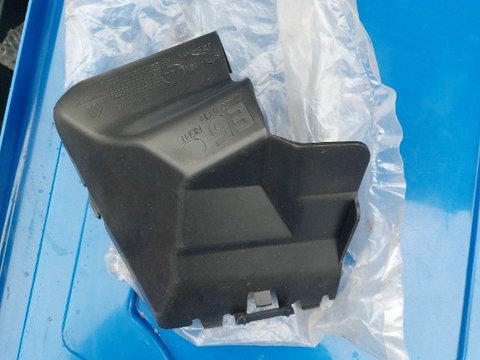 Difuzor inferior dreapta dacia duster cod 214688033R