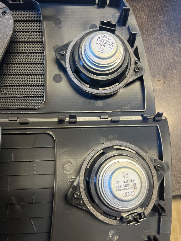 Difuzor spate bang olufsen Audi A5 8T A4 B8 8T0035