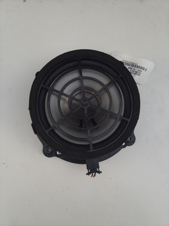 Difuzor usa spate bose Audi Q7 an 2008 cod piesa 4