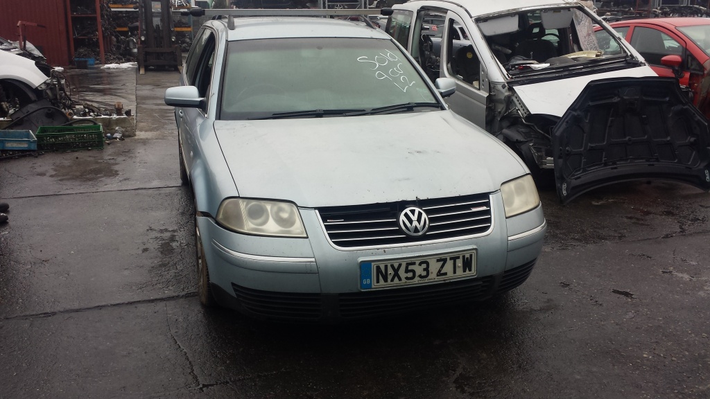 Din dezmembrari piese Vw Passat kombi an 2003 1.9 tdi 131cp