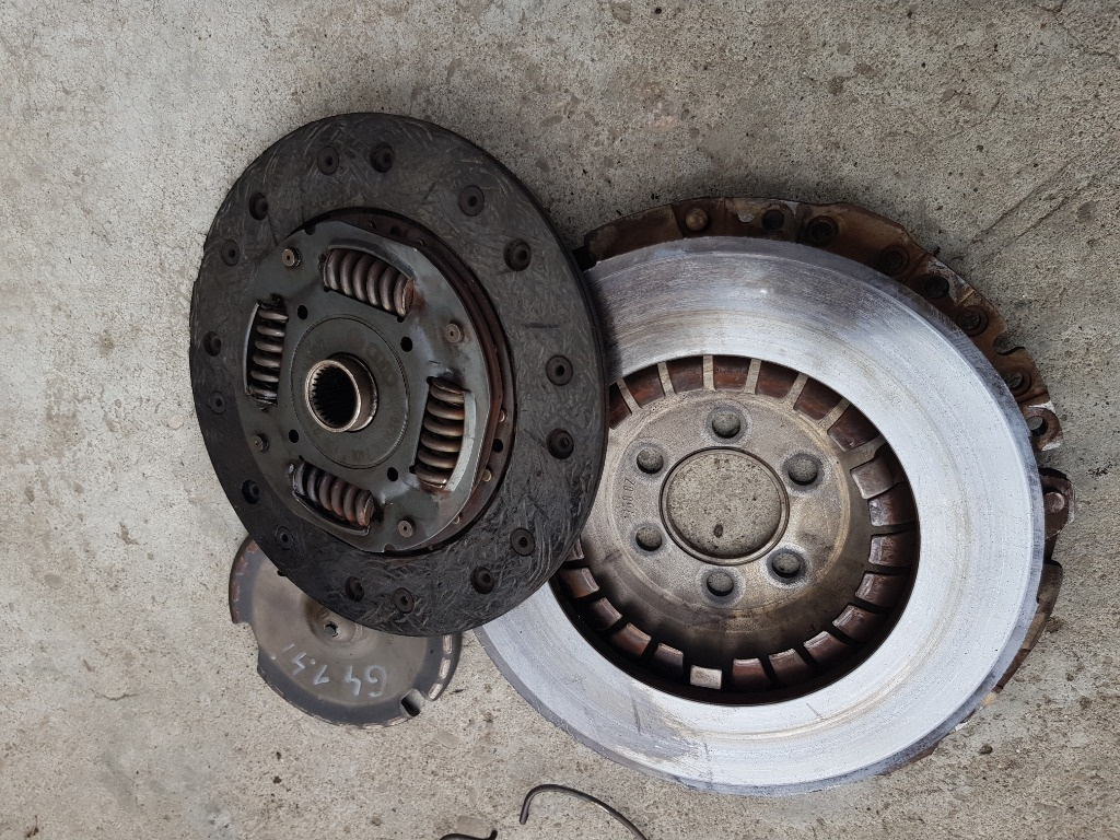 Disc și placa ambreiaj VW Golf 4si 5 1.4 i