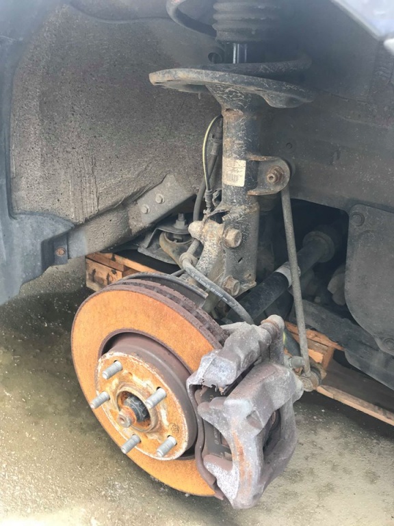 Discuri frana fata Toyota Avensis 1.8 2014