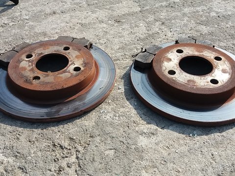 Discuri spate cu placute Ford Focus 1