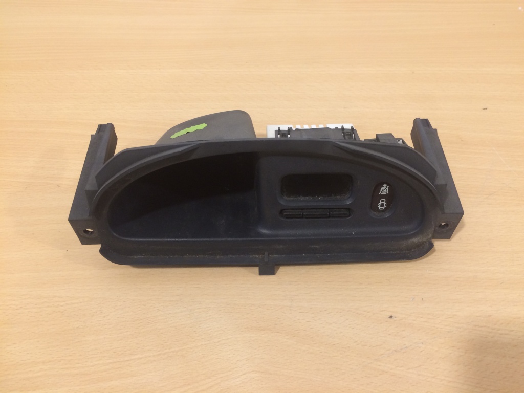 Display bord renault clio 2 1998 - 2001 1.4 b hatchback cod: 7700426271