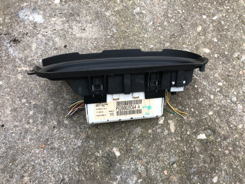 Display bord renault megane 1 cod P8200028364 a