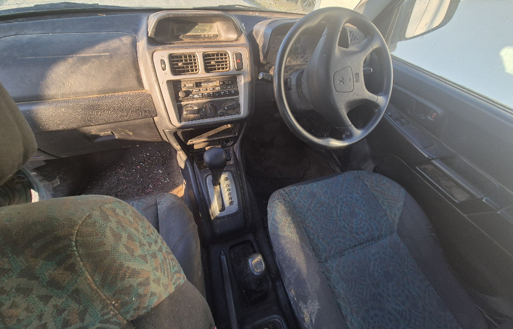 DISPLAY CEAS BORD MITSUBISHI PAJERO PINI