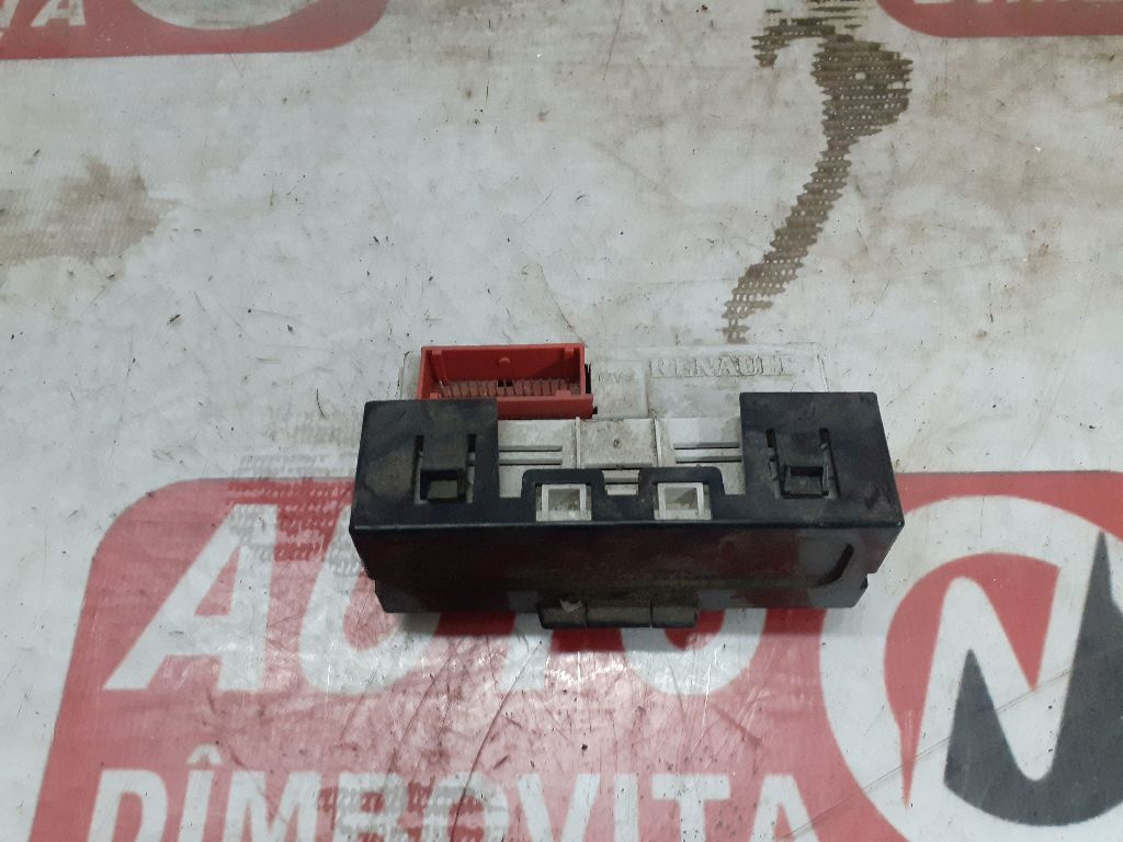 DISPLAY CENTRAL BORD RENAULT MEGANE II 2008